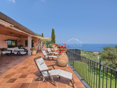 Impresionante villa de lujo con fantásticas vistas al mar en venta en Aiguablava (Begur)