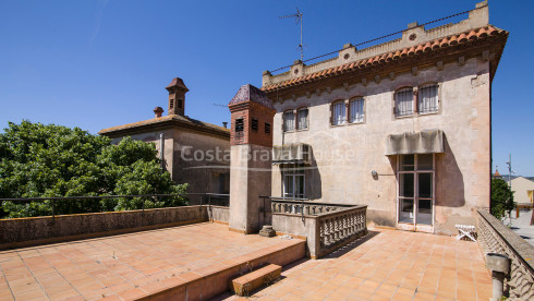 Villa moderniste très exclusive en vente dans le centre de Palafrugell