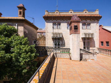 Exclusiva villa modernista en venta en el centro de Palafrugell