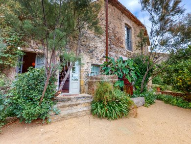 Propriété exclusive de style rustique à vendre à Cruilles, Baix Empordà