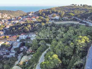 Terrain à vendre dans l'urbanisation Son Rich à Begur, à 10 minutes à pied du centre-ville