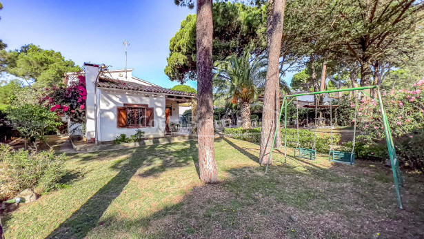 Maison méditerranéenne avec jardin et piscine à 5 minutes de Begur