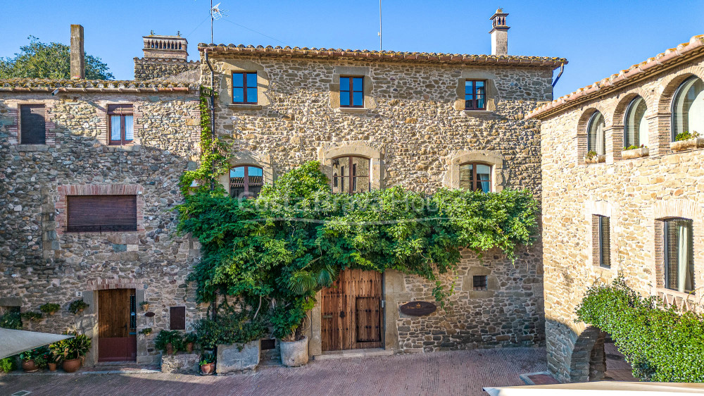 Hotel con encanto en venta en Monells, Baix Empordà