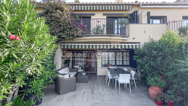 Maison à Llafranc avec vue sur la mer et jardin privé