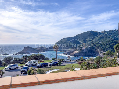 Exclusive Apartment in Cap Sa Sal, Begur: Sea Views and Luxury on the Costa Brava