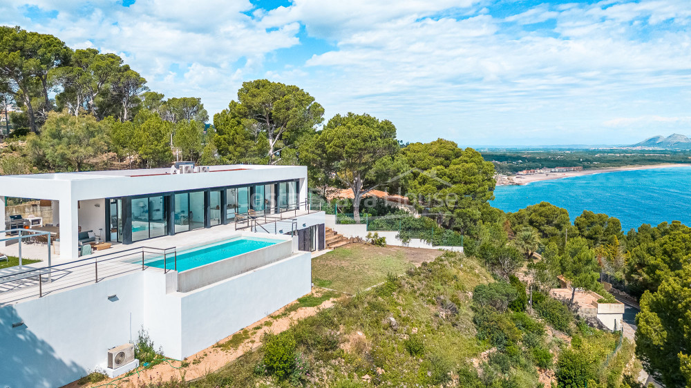 Contemporary villa in Begur with sea views and pool