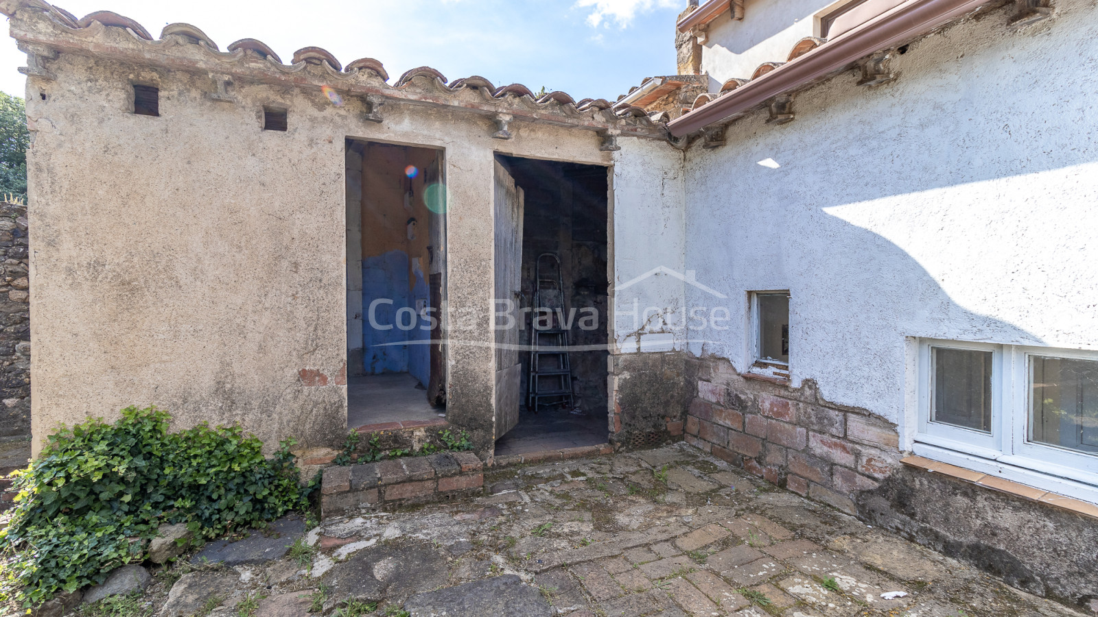 Casa de pueblo Corçà Baix Empordà jardín privado