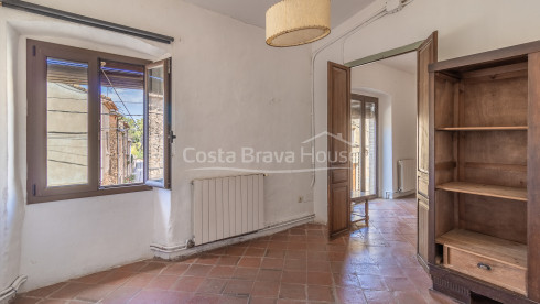 Casa de pueblo Corçà Baix Empordà jardín privado