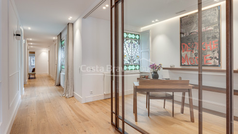 Renovated Modernist Penthouse Luxury Eixample Barcelona