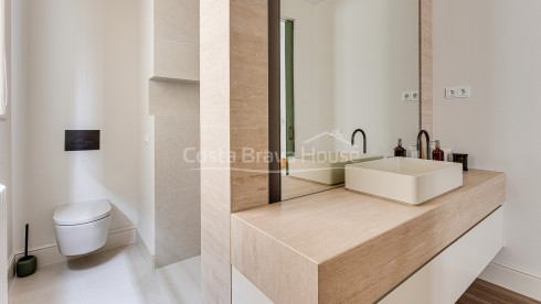 Renovated Modernist Penthouse Luxury Eixample Barcelona