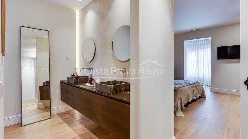 Renovated Modernist Penthouse Luxury Eixample Barcelona