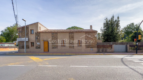 Maison en pierre à Corçà Baix Empordà idéale pour rénovation