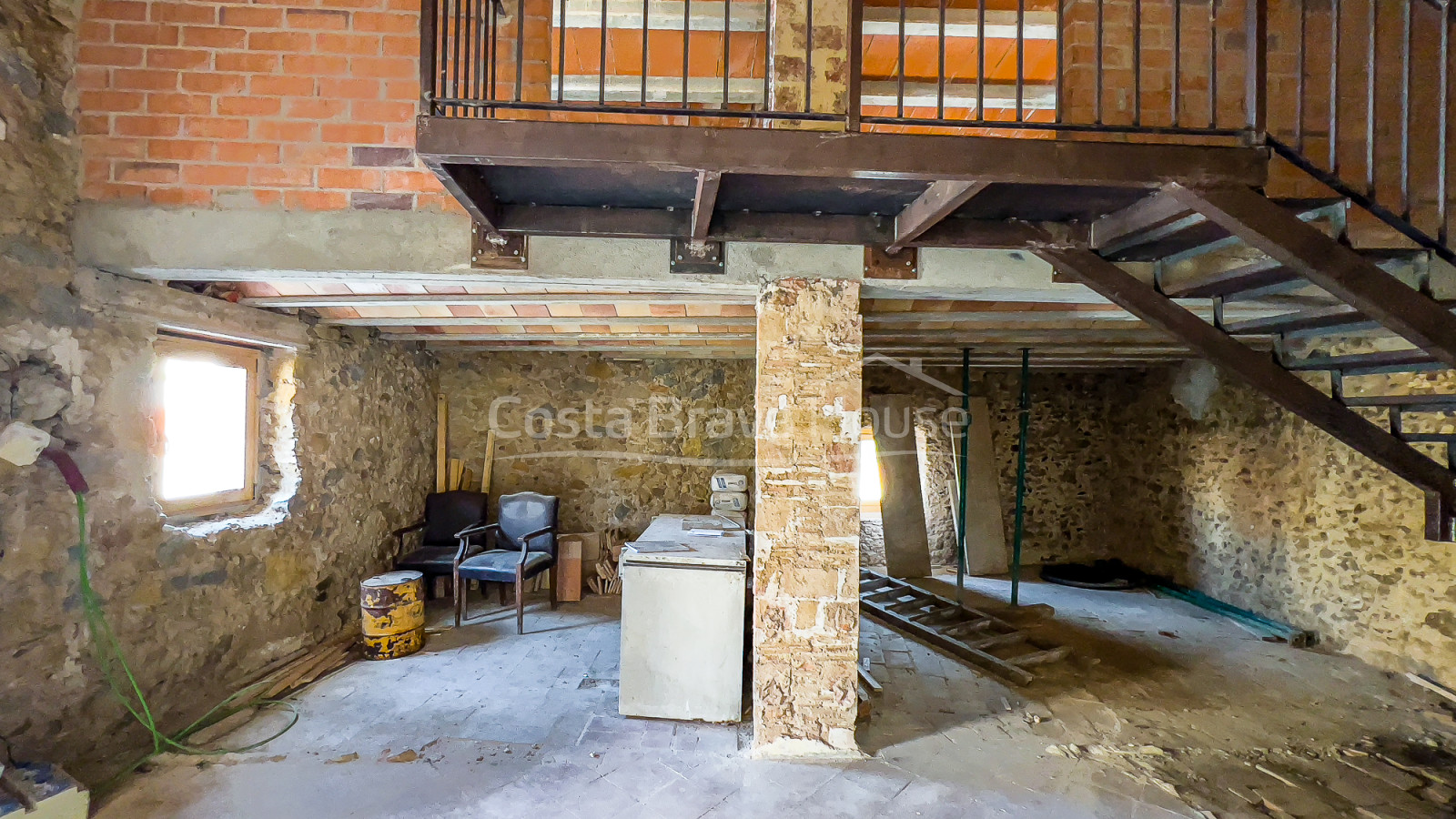 Maison en pierre à Corçà Baix Empordà idéale pour rénovation