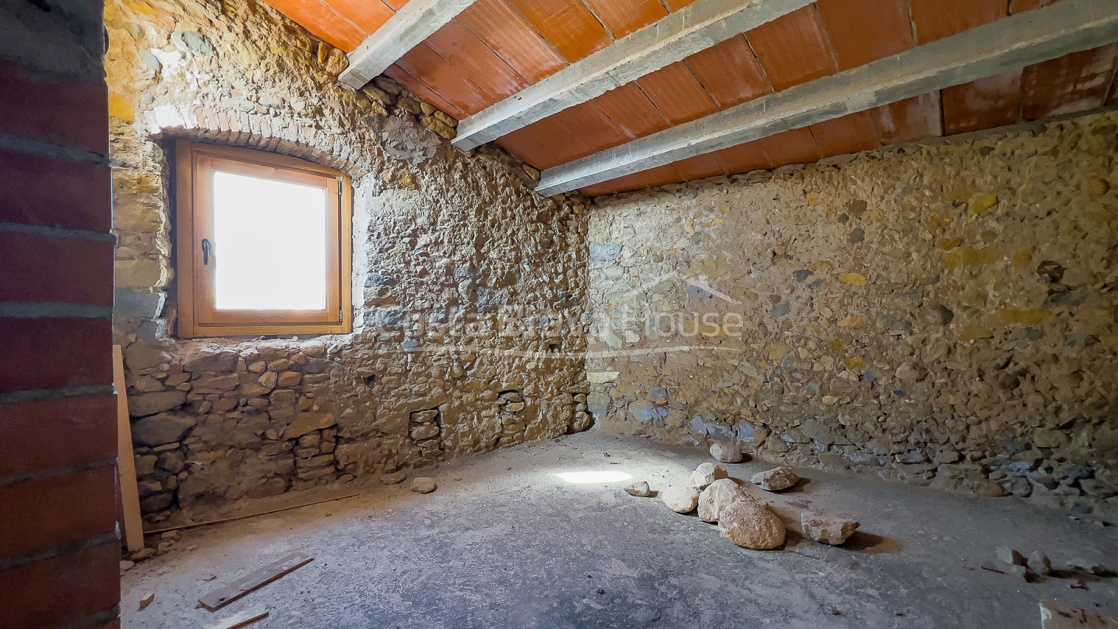 Casa de pedra a Corçà Baix Empordà ideal per reformar