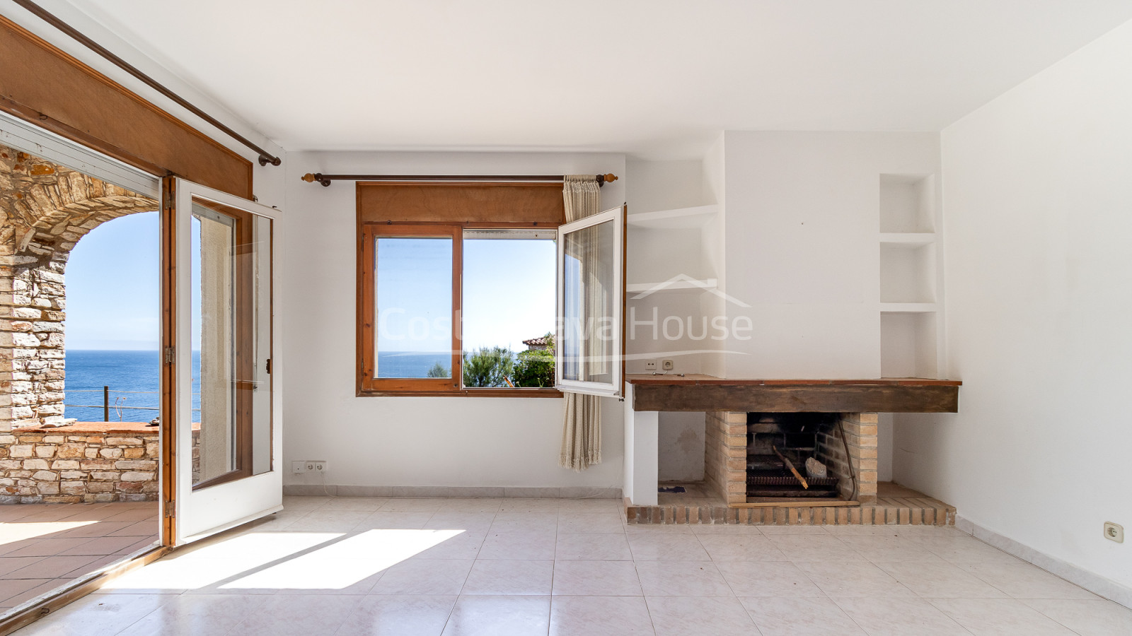 House in Aiguafreda Begur with incredible sea views