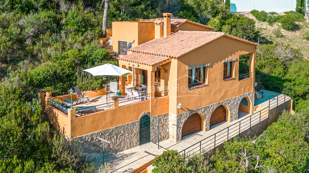 Casa con vistas al mar en Begur Aiguablava