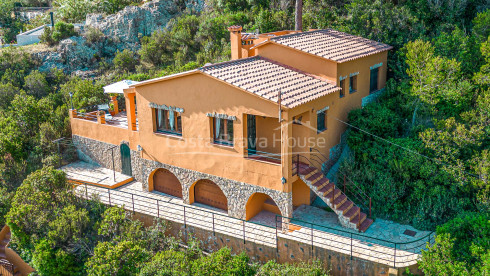 Casa amb vistes al mar a Begur Aiguablava