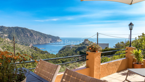 Casa con vistas al mar en Begur Aiguablava