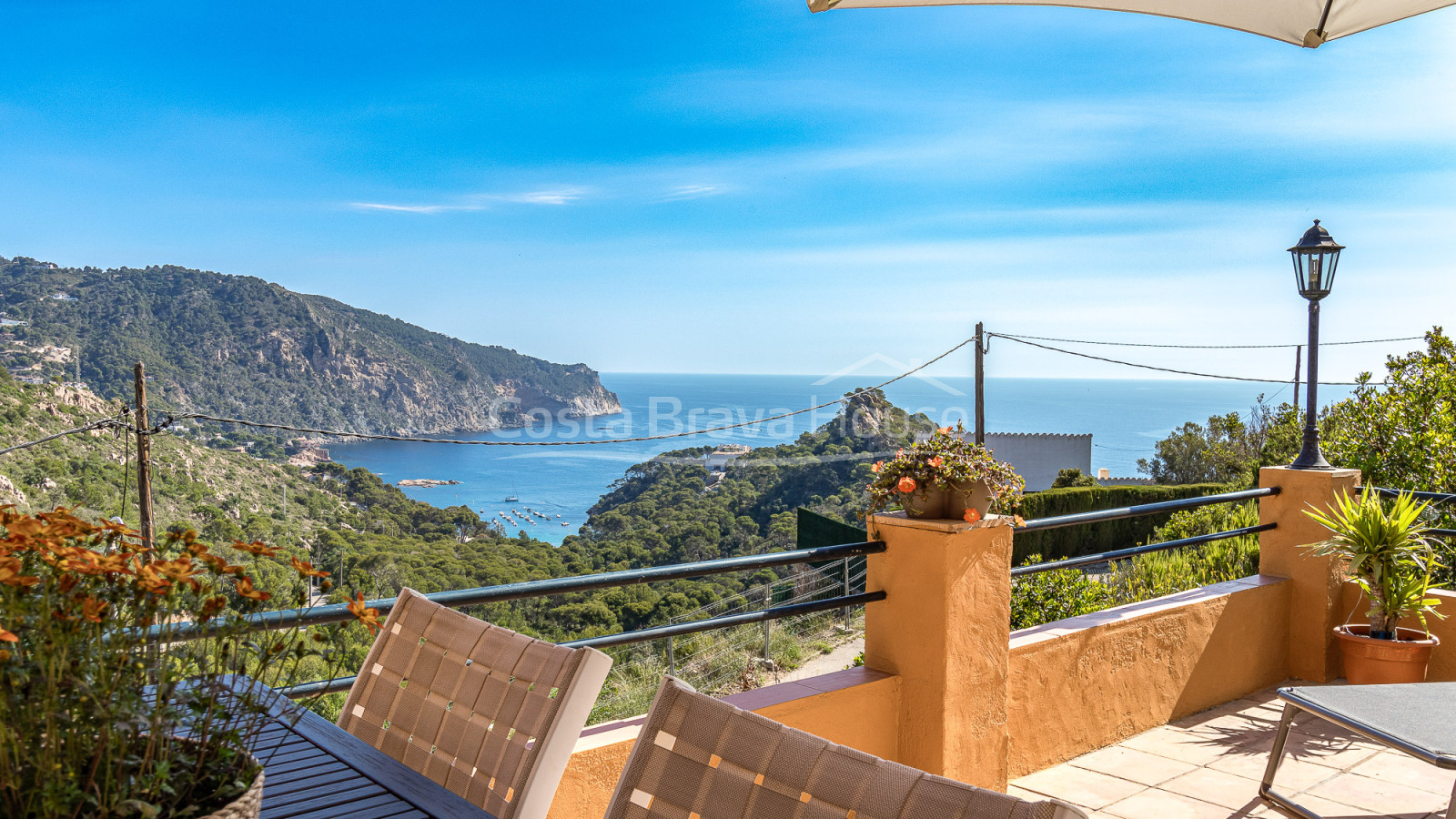 House with sea views in Begur Aiguablava