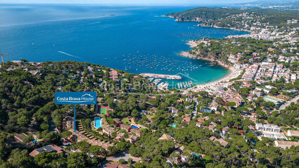 Maison à Llafranc, Costa Brava, avec vue sur la mer et piscine