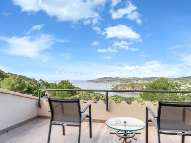 Impressionant casa a Llafranc amb vistes al mar, jardí privat, piscina i llicència turística en venda