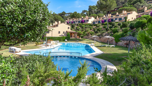 Casa en Llafranc, Costa Brava, con vistas mar y piscina