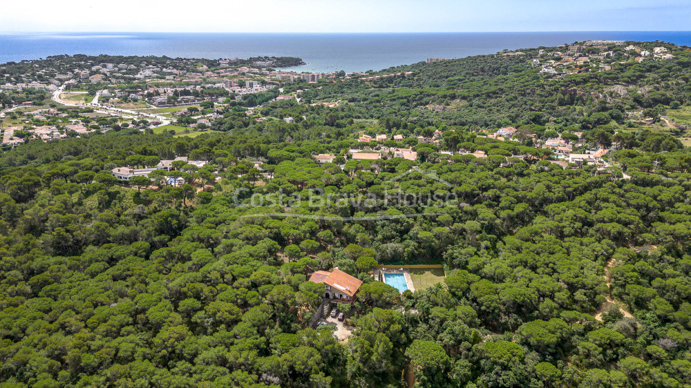 Vila rústica en venda a Castell-Platja d'Aro, Costa Brava