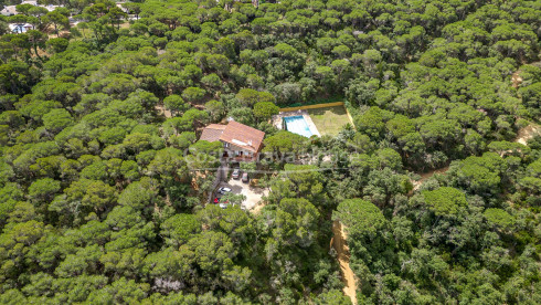 Vila rústica en venda a Castell-Platja d'Aro, Costa Brava