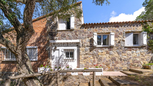 Villa rustique à vendre à Castell-Platja d'Aro, Costa Brava