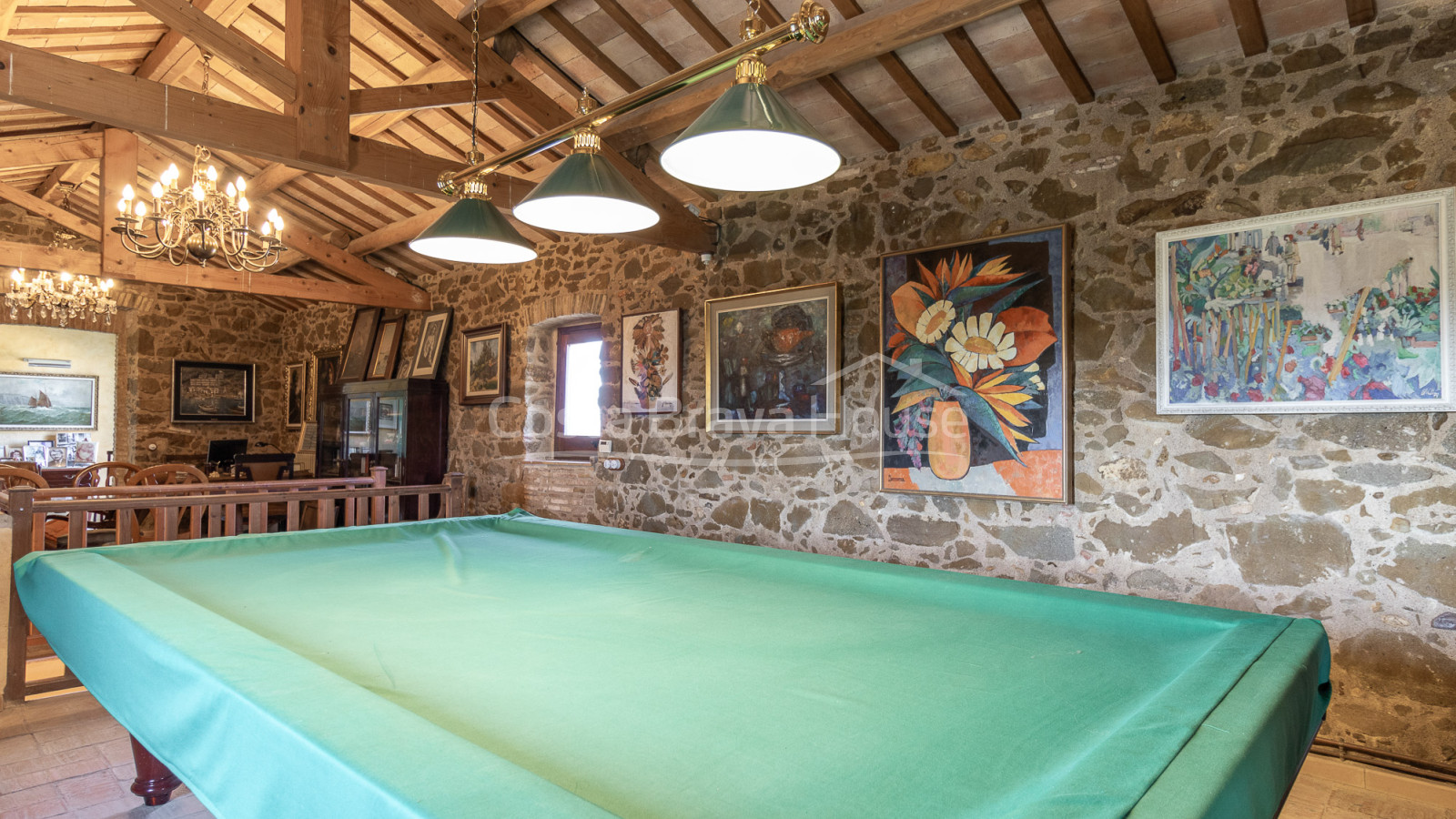 18th-century country house for sale in Baix Empordà with poo