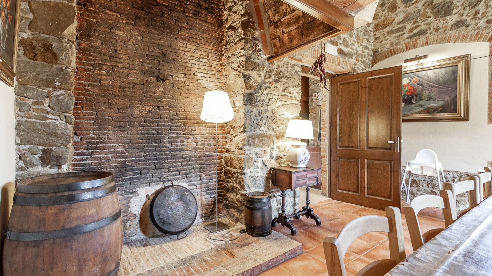 18th-century country house for sale in Baix Empordà with poo