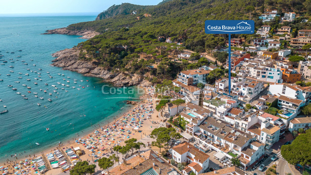 Maison à Tamariu, à 1 minute de la plage, avec vue sur la mer