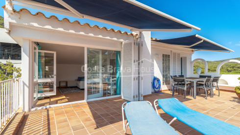 Maison à Tamariu, à 1 minute de la plage, avec vue sur la mer