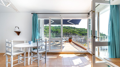 Maison à Tamariu, à 1 minute de la plage, avec vue sur la mer