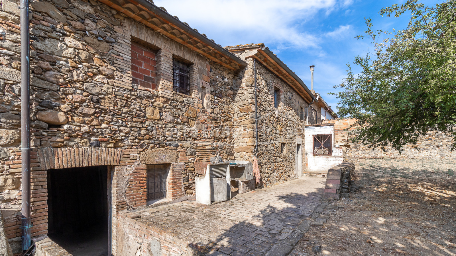 Casa de piedra en Corçà Baix Empordà para rehabilitar