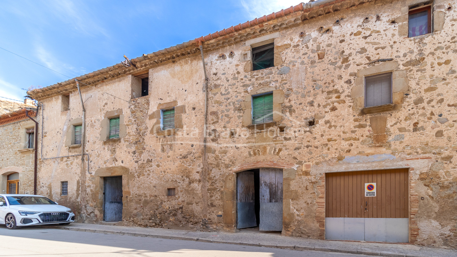 Casa de pedra a Corçà Baix Empordà per rehabilitar