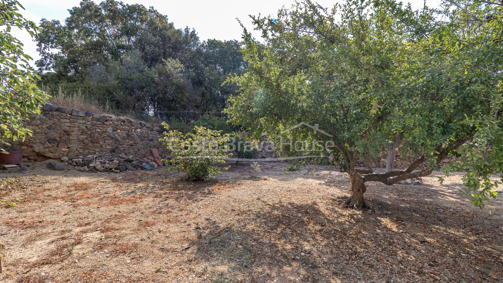 Casa de piedra en Corçà Baix Empordà para rehabilitar