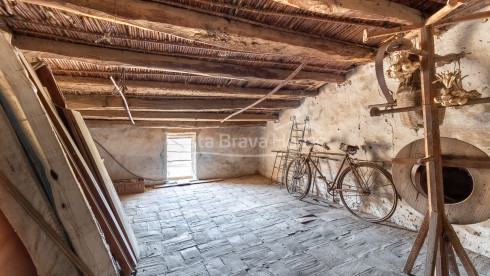 Casa de piedra en Corçà Baix Empordà para rehabilitar