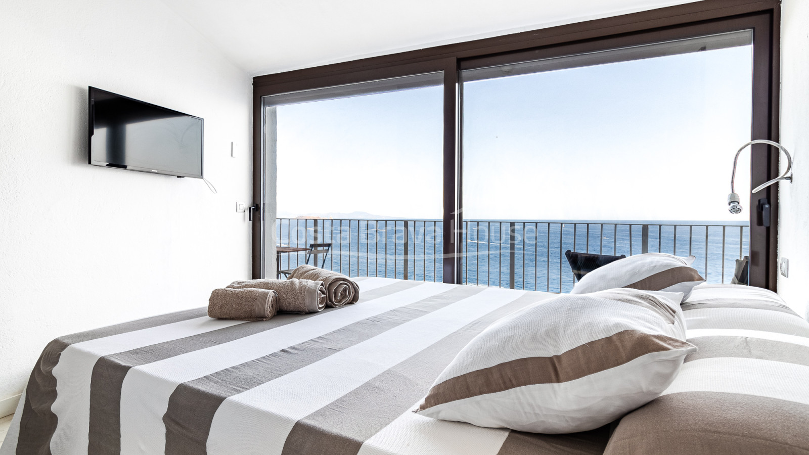 Apartamento Cap Sa Sal, Begur, vistas al mar y licencia turística