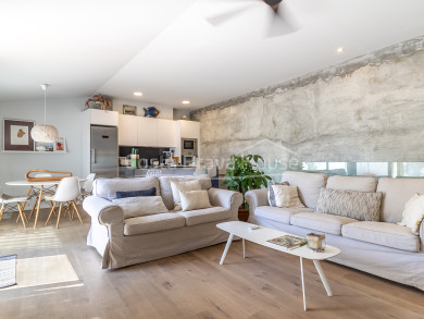 Maison de village rénovée à Begur, avec terrasse de 25 m², garage privé et à seulement 5 minutes à pied du centre