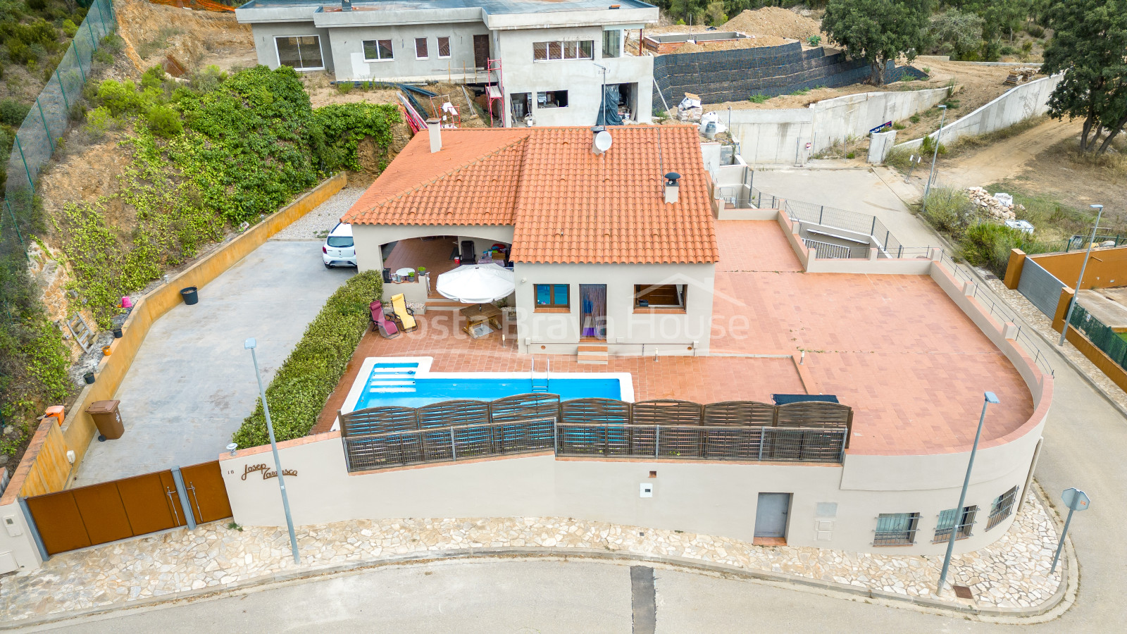 Casa de 3 dormitoris amb piscina en venda a Residencial Begur