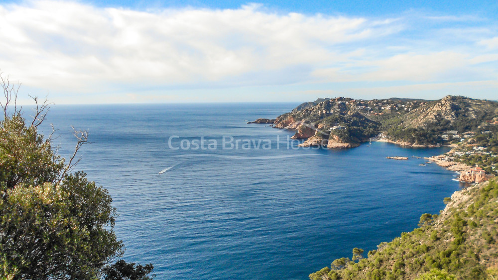 Terrain de 6 ha. avec de superbes vues panoramiques à vendre à Begur