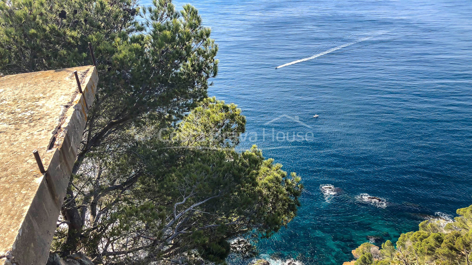 Terreny de 6 ha. amb impressionant panoràmica en venda a Begur