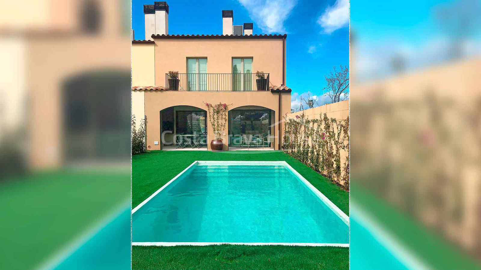 Maison de nouvelle construction à Pals. Piscine privée et jardin