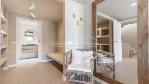 Exclusiva promoción de casas adosadas en Begur, Costa Brava