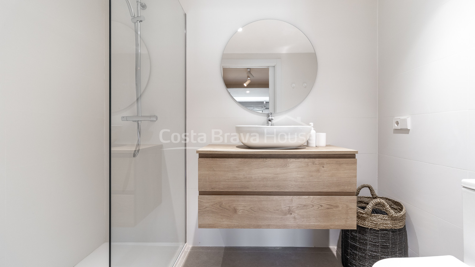 Exclusiva promoción de casas adosadas en Begur, Costa Brava