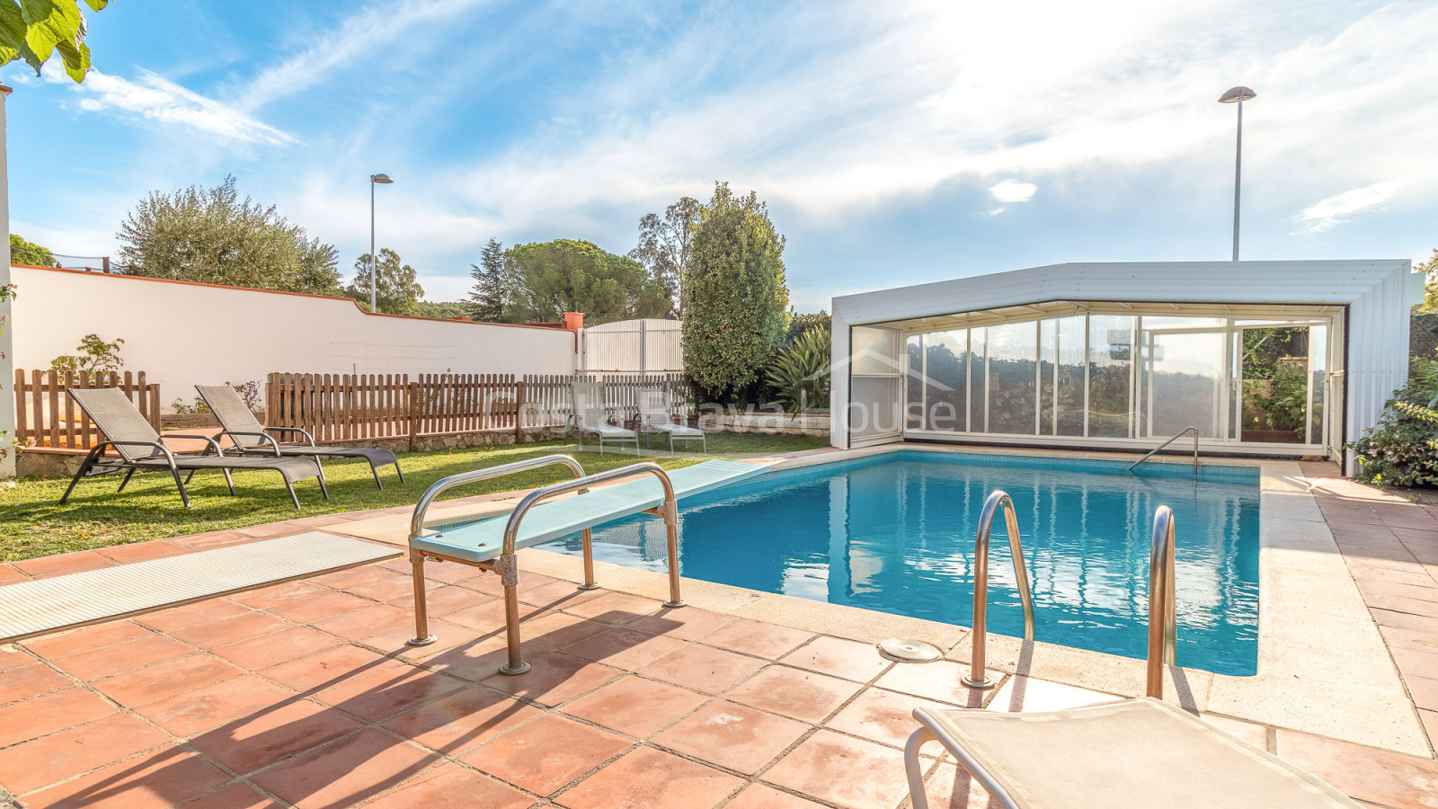 Casa en Esclanyà con piscina climatizada y jardí