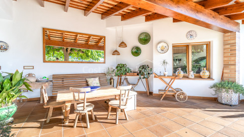 Casa en Esclanyà con piscina climatizada y jardí