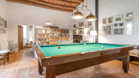 Old renovated rectory in the historic center of Rupià, Baix Empordà