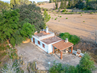 Rustic property for sale in Begur, with 44,447 m² of land surrounded by nature, tranquility, and privacy